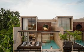 ครอส ริเวอร์แคว (ชื่อเดิม X2 ริเวอร์แคว) (SHA Plus+)